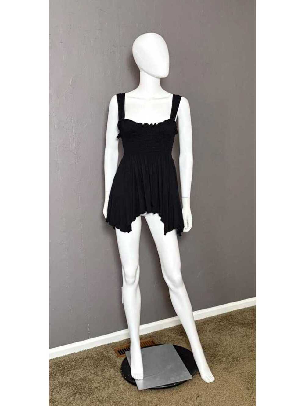 1990's GUESS Babydoll Tunic Top Handkerchief Hem L/XL